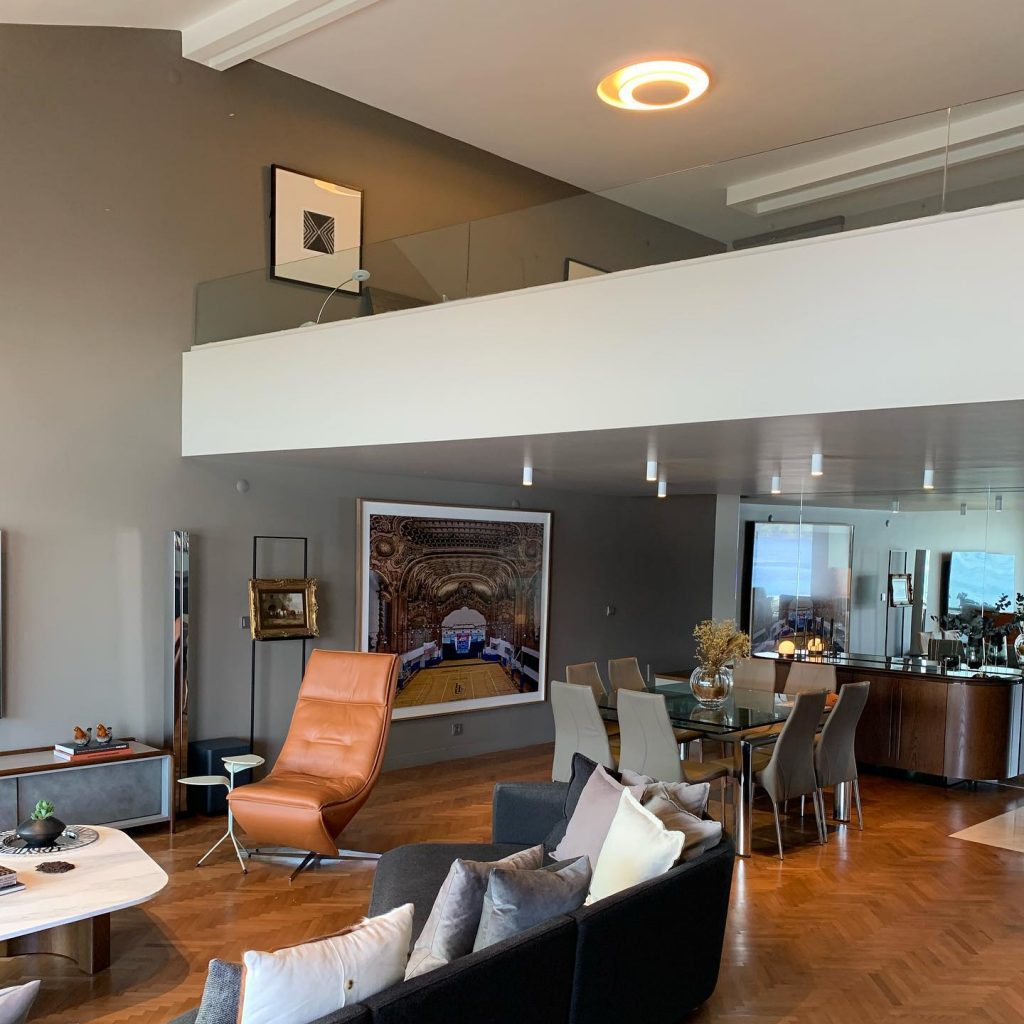 esti 243321585_555219805786151_1455196570413077307_n