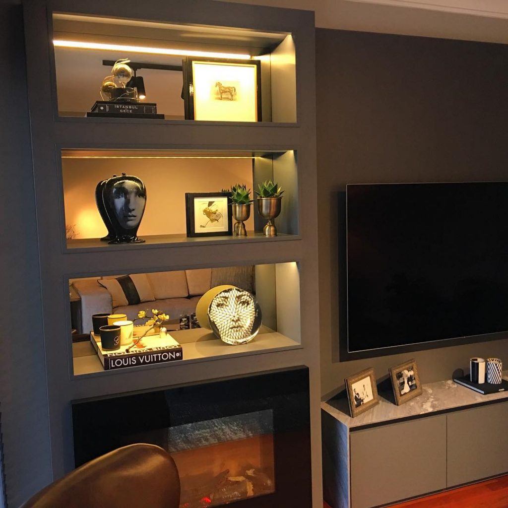 esti 29415017_182496735706334_6161950675757432832_n