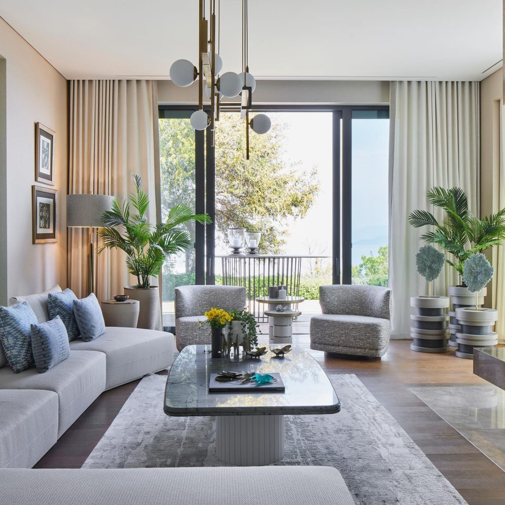 four and more 287489570_735206094594548_8189047394985726710_n