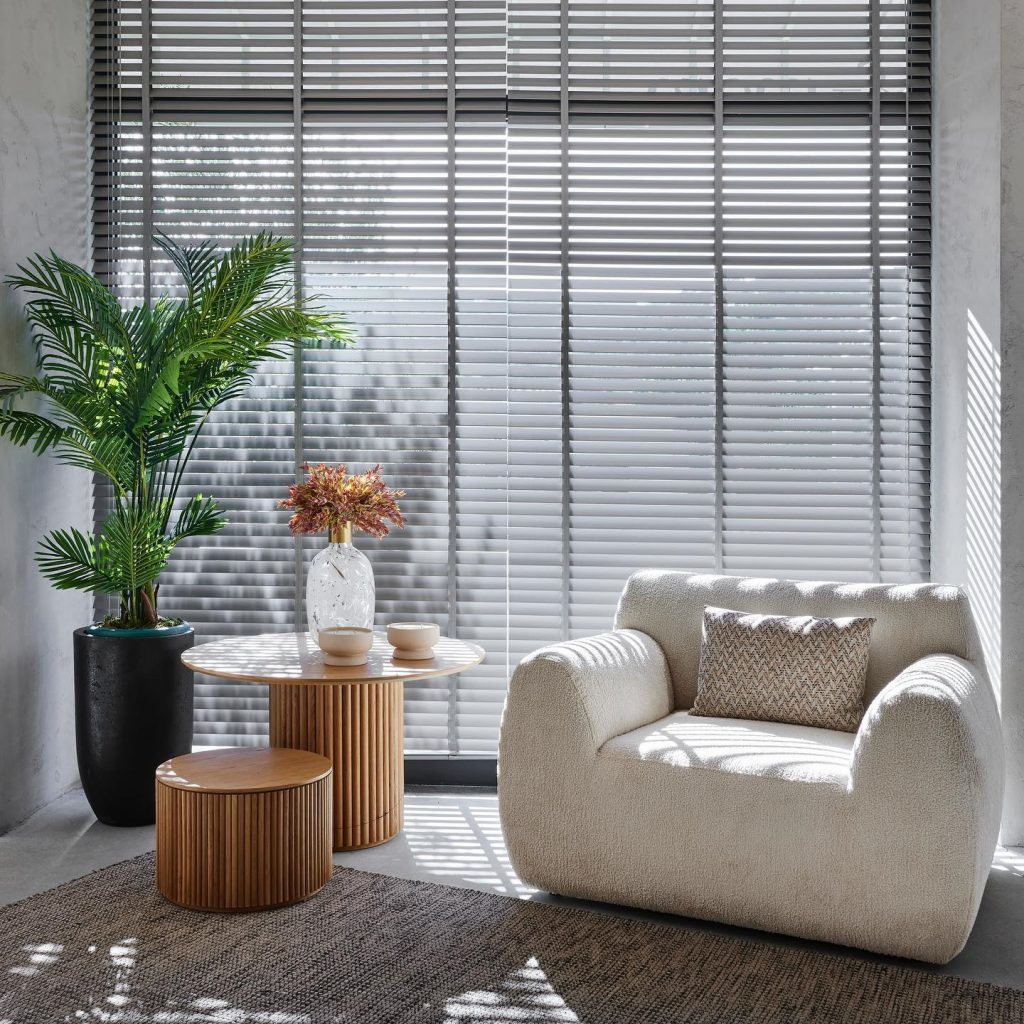 four and more 311367404_1799816730376780_5904206156990914747_n