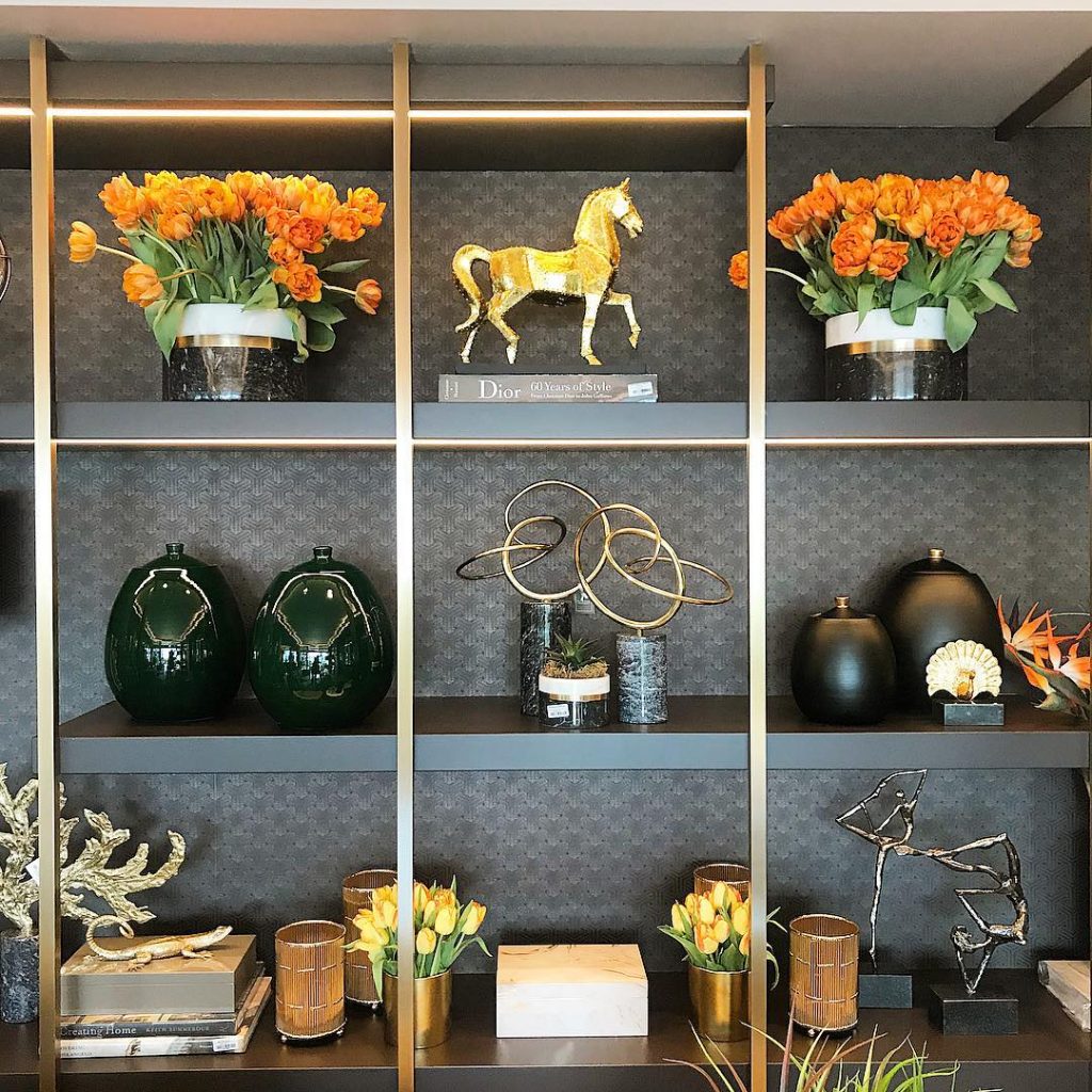 four and more 32212463_2058484387753709_2533121168005660672_n