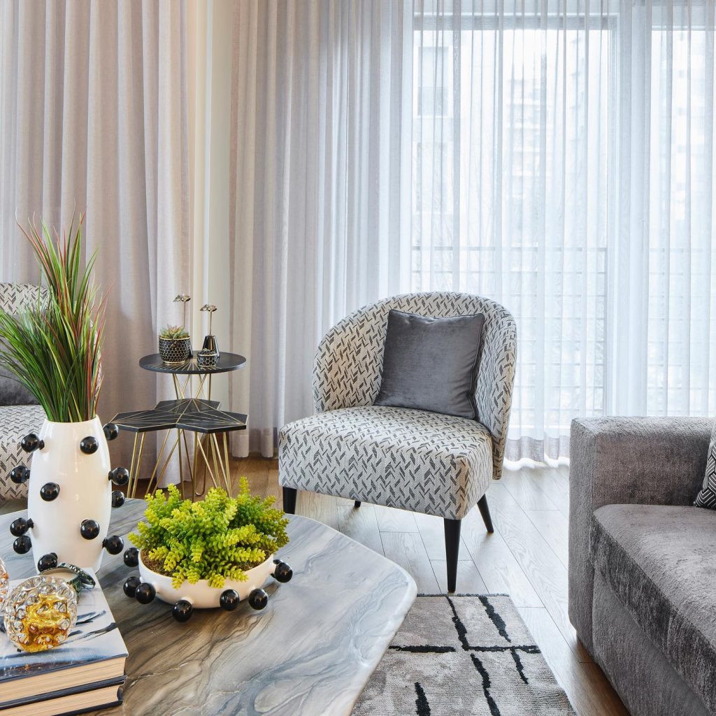 four and more277448983_330606122270270_6758227362181340580_n